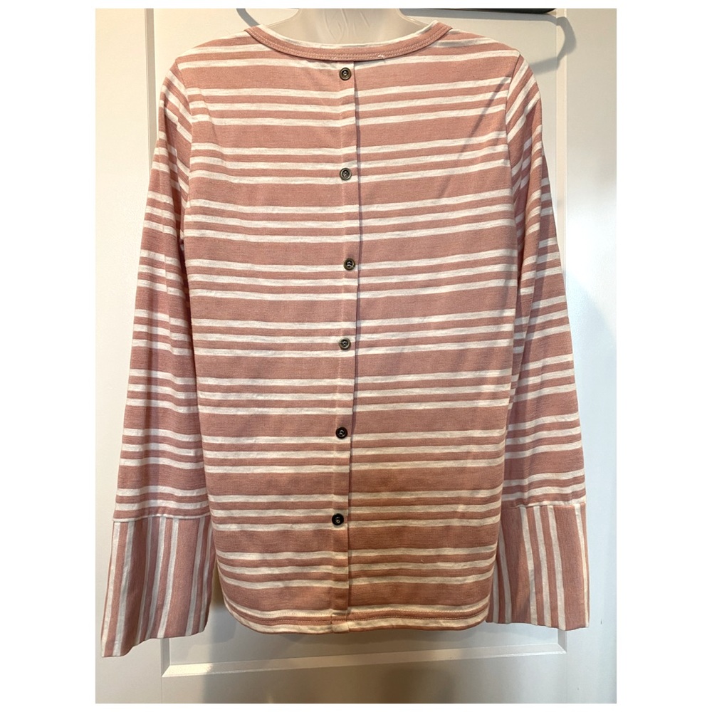 DOE & RAE Back button detail tunic